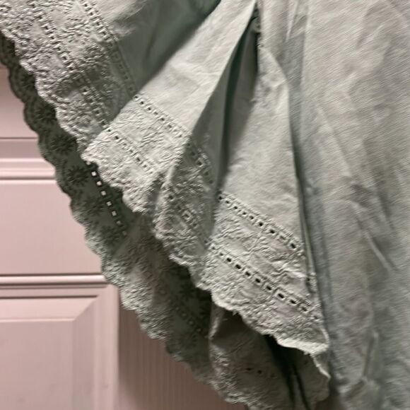 Cute Zara Top - Excellent Condition - Size Medium Top - Sea Foam Green - Picture 3 of 3